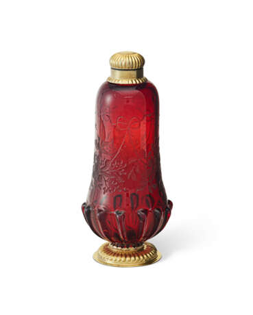 A GERMAN SILVER-GILT MOUNTED RUBY GLASS FLASK - photo 1