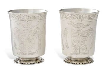 A PAIR OF ELIZABETH I BEAKERS