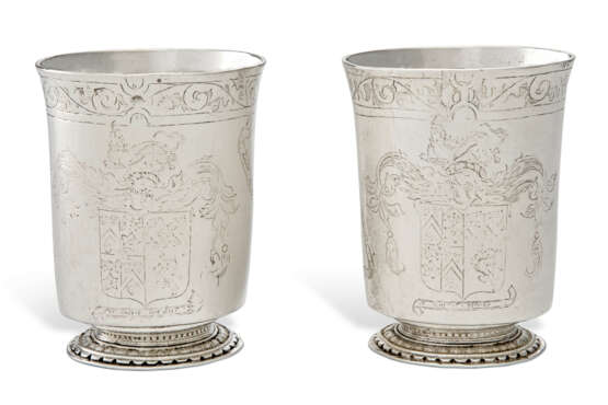 A PAIR OF ELIZABETH I BEAKERS - photo 3