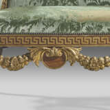 A GEORGE II WALNUT AND PARCEL-GILT SETTEE - photo 10