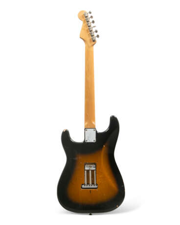 FENDER ELECTRIC INSTRUMENT COMPANY, FULLERTON, CALIFORNIA, 1982 - photo 2