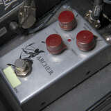 JEFF BECK`S SESSION AND STUDIO PEDALBOARD - photo 3