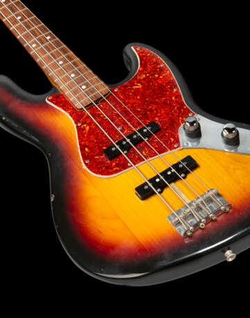 FENDER MUSICAL INSTRUMENTS CORPORATION, CORONA, CALIFORNIA, 1989 - Foto 3