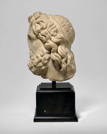 A ROMAN MARBLE HEAD OF ASCLEPIUS - Foto 3