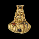 AN EGYPTIAN GOLD BUST OF SERAPIS - Foto 1