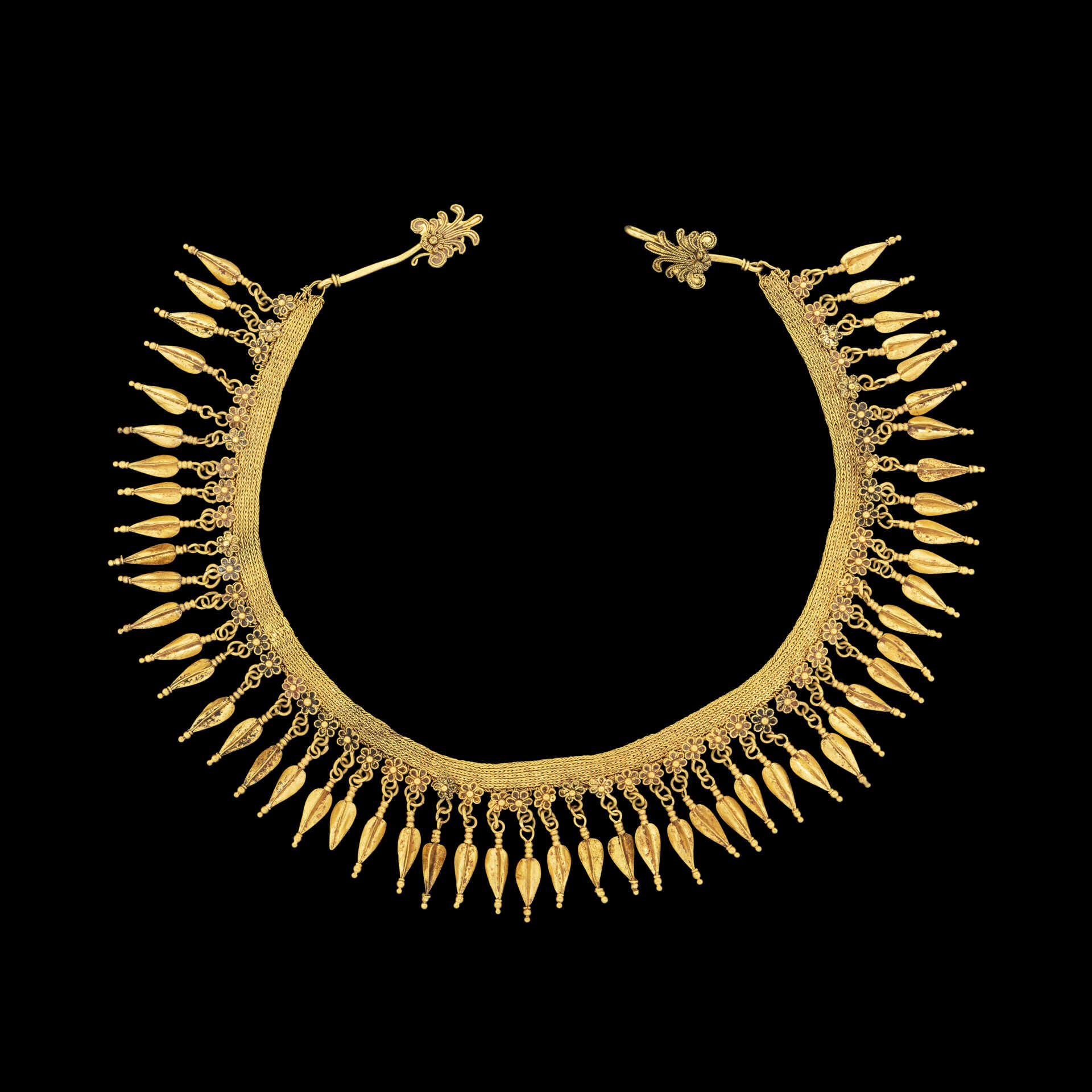 A GREEK GOLD STRAP NECKLACE