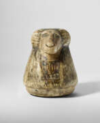 Ägypten. AN EGYPTIAN PAINTED ALABASTER CANOPIC JAR LID IN THE FORM OF HAPI