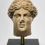 AN OVER-LIFESIZED ROMAN MARBLE HEAD OF APOLLO - photo 1