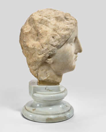 A GREEK MARBLE PORTRAIT HEAD OF ARSINO&#203; II - photo 5