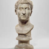 A ROMAN MARBLE PORTRAIT HEAD OF A MAN - photo 1