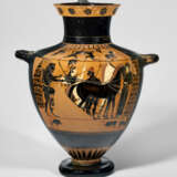 AN ATTIC BLACK-FIGURED HYDRIA - photo 1