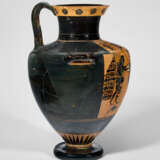 AN ATTIC BLACK-FIGURED HYDRIA - photo 2