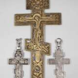 Drei Kruzifixe - Foto 1
