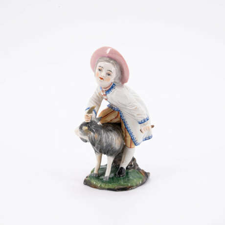 Allegorie des Winters, Amor an Säule, Kinderfigur mit Taschenuhr und Notenheft und Kinderfigur mit Puppe - photo 4