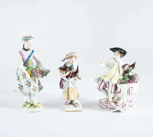 Neun Porzellanfiguren - photo 8