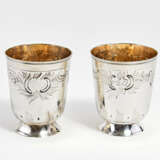 Pair of bell beakers with gilt interior - photo 9