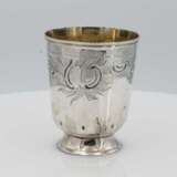 Pair of bell beakers with gilt interior - photo 13