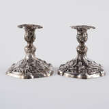 COUPLE LOW SILVER CANDLESTICK WITH RICHT BLOSSOMS AND ROCAILLE DECOR - photo 4