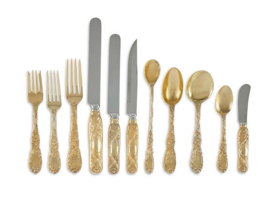 AN AMERICAN SILVER-GILT FLATWARE SERVICE - photo 1