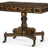 A CLASSICAL GILT-STENCILED AND SIMULATED ROSEWOOD CARD TABLE - Foto 2