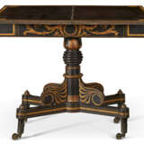 A CLASSICAL GILT-STENCILED AND SIMULATED ROSEWOOD CARD TABLE - Foto 5