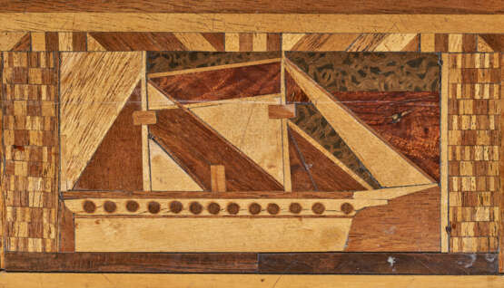 A MARQUETRY AND PARQUETRY-INLAID WOOD CENTER TABLE - photo 11