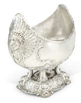 AN AMERICAN SILVER CENTERPIECE BOWL