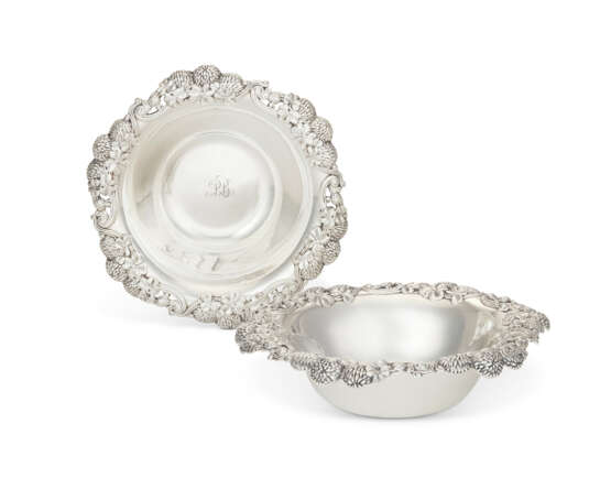 TWO MATCHING AMERICAN SILVER BERRY BOWLS - photo 1