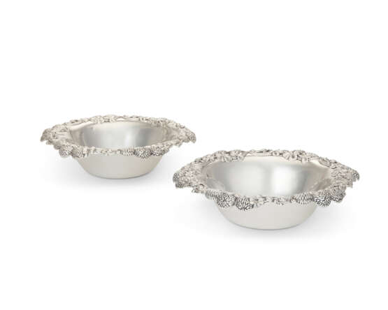 TWO MATCHING AMERICAN SILVER BERRY BOWLS - photo 2