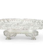 Bowls. AN AMERICAN SILVER CENTERPIECE BOWL