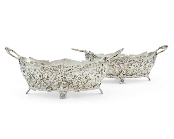 A PAIR OF AMERICAN SILVER TWO-HANDLED SWEETMEAT BASKETS - photo 1