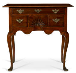 A QUEEN ANNE WALNUT DRESSING TABLE