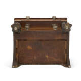 A CLASSICAL VENEERED AND INLAID MAHOGANY DIMINUTIVE CHEST-OF-DRAWERS - фото 8