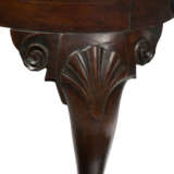 A MAGNIFICENT QUEEN ANNE CARVED WALNUT ARMCHAIR - фото 10