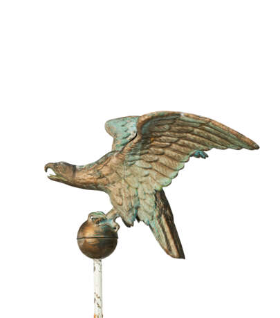 A MOLDED GILT COPPER AND CAST ZINC EAGLE WEATHERVANE - photo 1