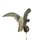 A MOLDED GILT COPPER AND CAST ZINC EAGLE WEATHERVANE - photo 2