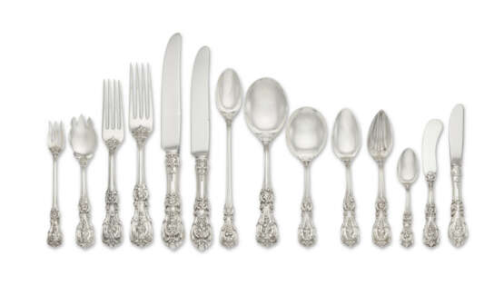 AN AMERICAN SILVER FLATWARE SERVICE - Foto 1