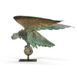 A MOLDED GILT COPPER AND ZINC EAGLE WEATHERVANE - фото 2