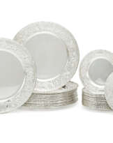 A SET OF FIFTEEN AMERICAN SILVER PLACE PLATES AND SIXTEEN MATCHING BREAD PLATES