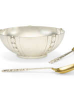 Bowls. AN AMERICAN SILVER SALAD BOWL AND PAIR OF PARCEL-GILT SALAD SERVERS