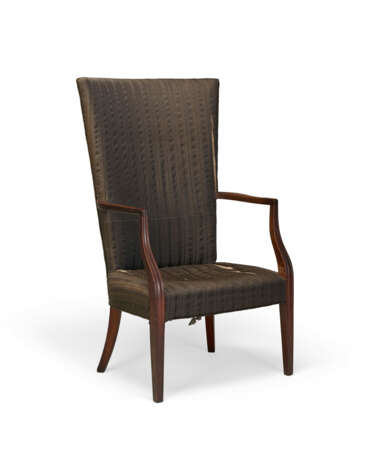 A FEDERAL MAHOGANY LOLLING CHAIR - photo 1