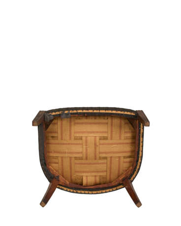 A FEDERAL MAHOGANY LOLLING CHAIR - photo 5