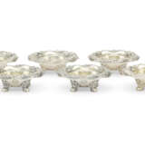 A SET OF SIX AMERICAN SILVER SALT CELLARS - Foto 1