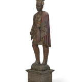 A CARVED AND POLYCHROME PAINT-DECORATED `INDIAN` CIGAR STORE FIGURE - фото 1