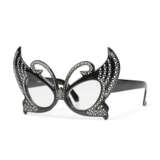 A PAIR OF BLACK-LACQUERED `BUTTERFLY` SPECTACLES - фото 4