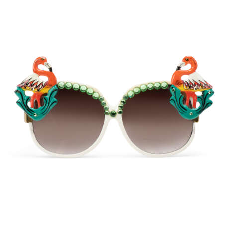 A PAIR OF WHITE-LACQUERED `FLAMINGO` SUNGLASSES - фото 1