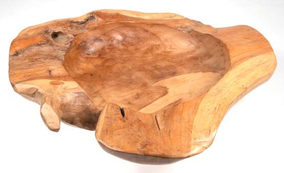 Große Obstschale, Holz, z.T. naturbelassen, feiner Schwundriß, 13x58x60 cm - photo 1