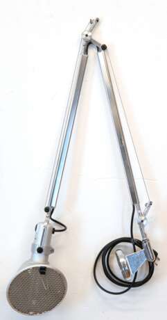 Wand/Tischlampe "Artemide", Modell "Tolomeo", Design M. Da Lucchi, Chrom, Arm mit Scharnier, Max-L. 125 cm - фото 1