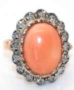 Overview. Ring mit großer Koralle, 585er Rosegold, 7,4 g, Brillanten ca. 0,40 ct., RG 56, Innendurchmesser 17,8 mm