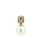 Aperçu. Wellendorff. Pearl-Enamel-Diamond-Pendant